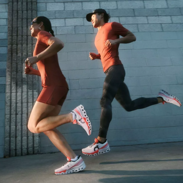 On Running Cloud Polska:lekkość, która podbija ulice Warszawy